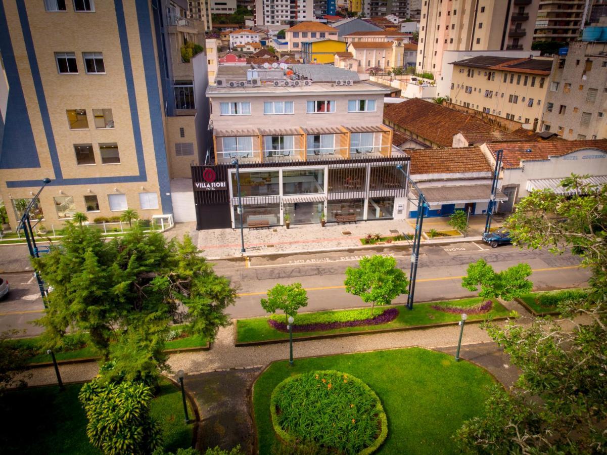 Hotel Villa Fiori Poços de Caldas Esterno foto